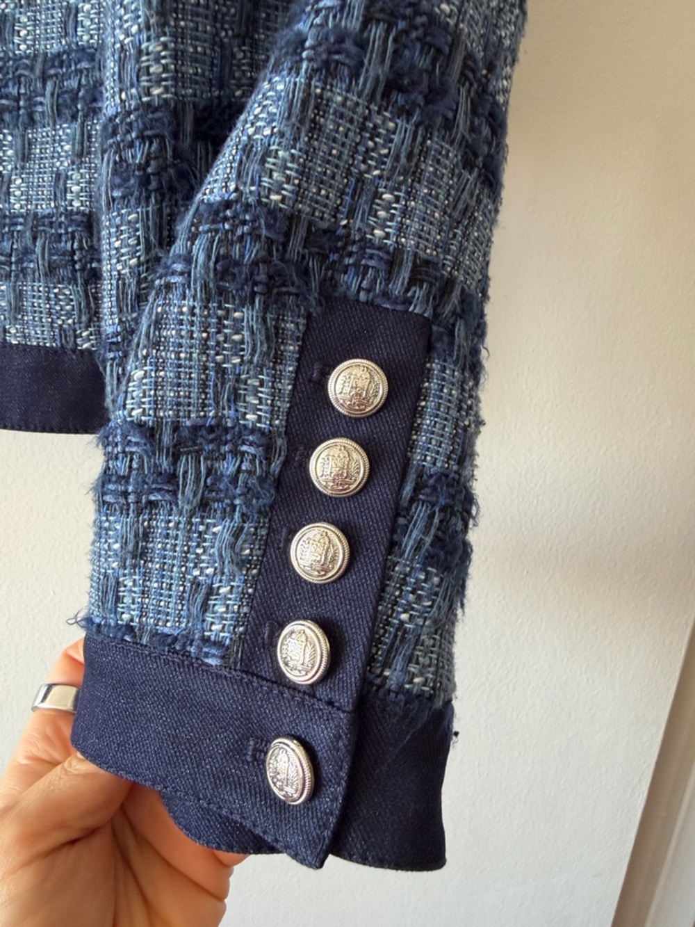 Blue Multi Tweed Lady Jacket Silver Buttons Elie Tahari Blazer Size M EUC - Picture 5 of 9
